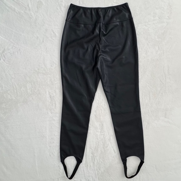 NWOT WeWoreWhat Vegan Leather Stirrup Legging Black Size M - Picture 7 of 16